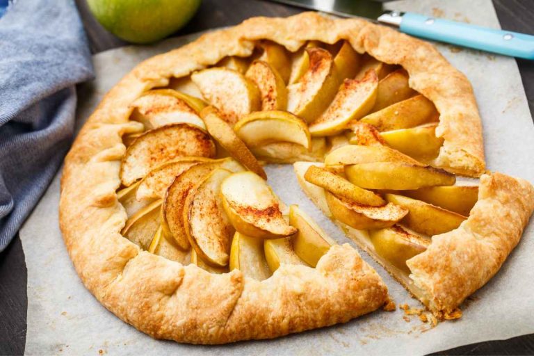 55 Mouthwatering Recipes to Make After A Visit to the Apple Orchard