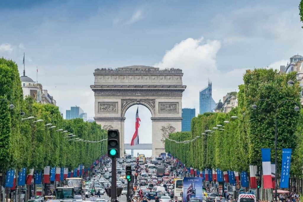 Champs Elysees Paris traffic