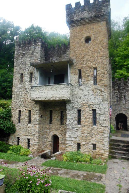 Chateau-Laroche-Loveland-Castle-in-Ohio-Kids-Are-A-Trip