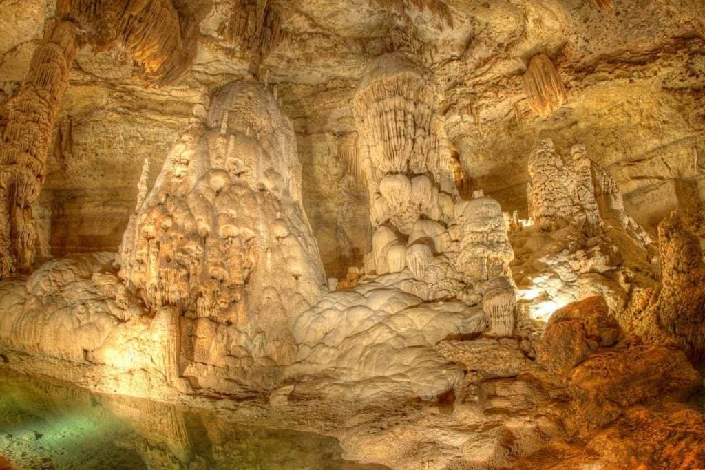 Natural Bridge Caverns San Antonio itinerary