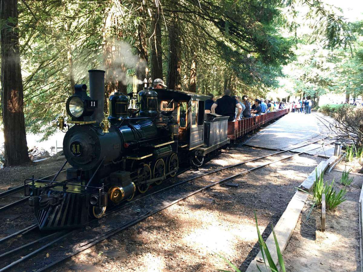 Family Friendly Things to Do in Oakland, California with Kids - Tilden Park Steam Trains