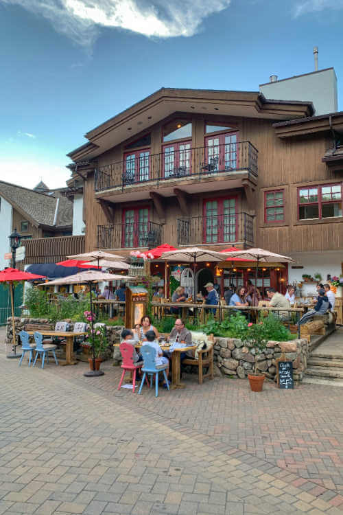 Outdoor patio Alpenrose Vail