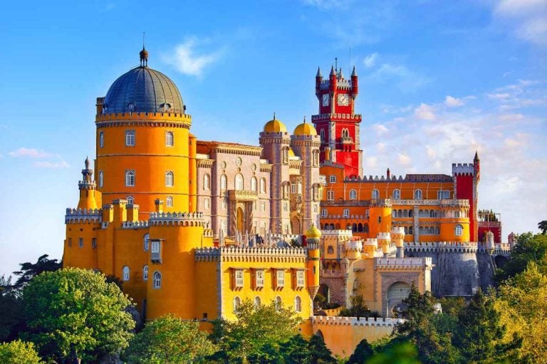 How to Plan a Sintra Day Trip from Lisbon