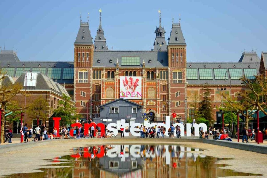 Front view of the Rijksmuseum in Amsterdam.