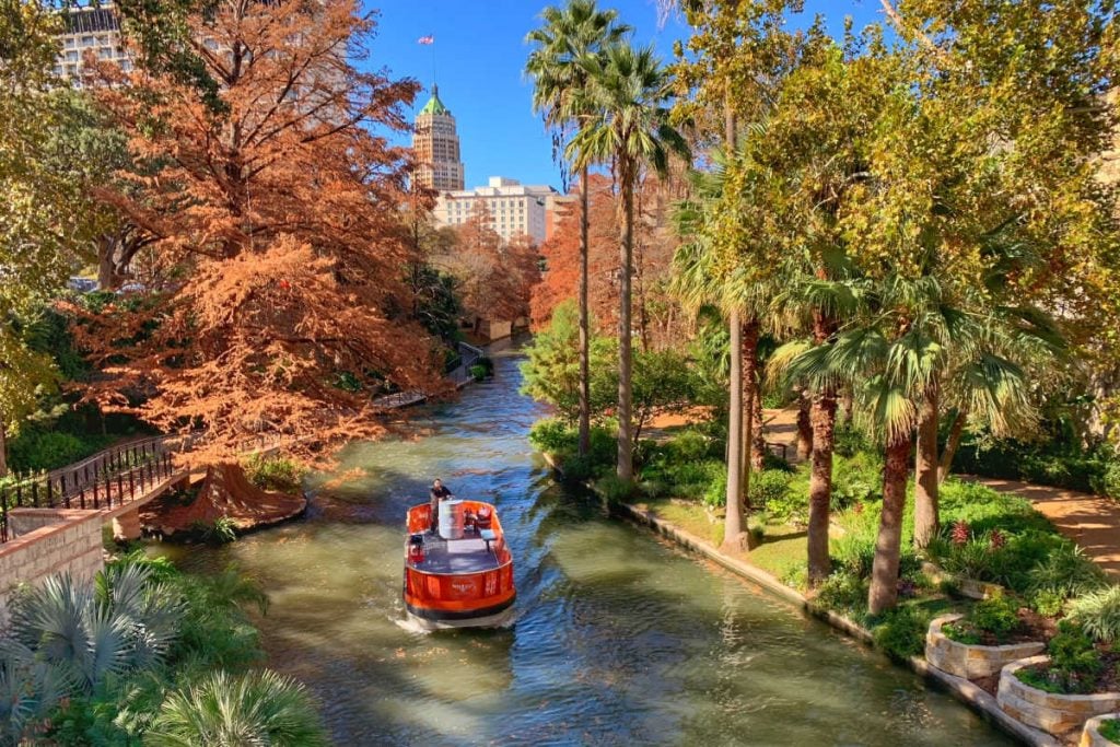 San Antonio River Walk-Kids Are A Trip