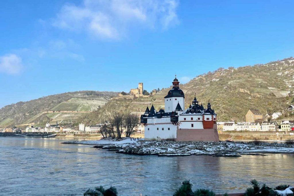 Views along the Rhine River Gorge
