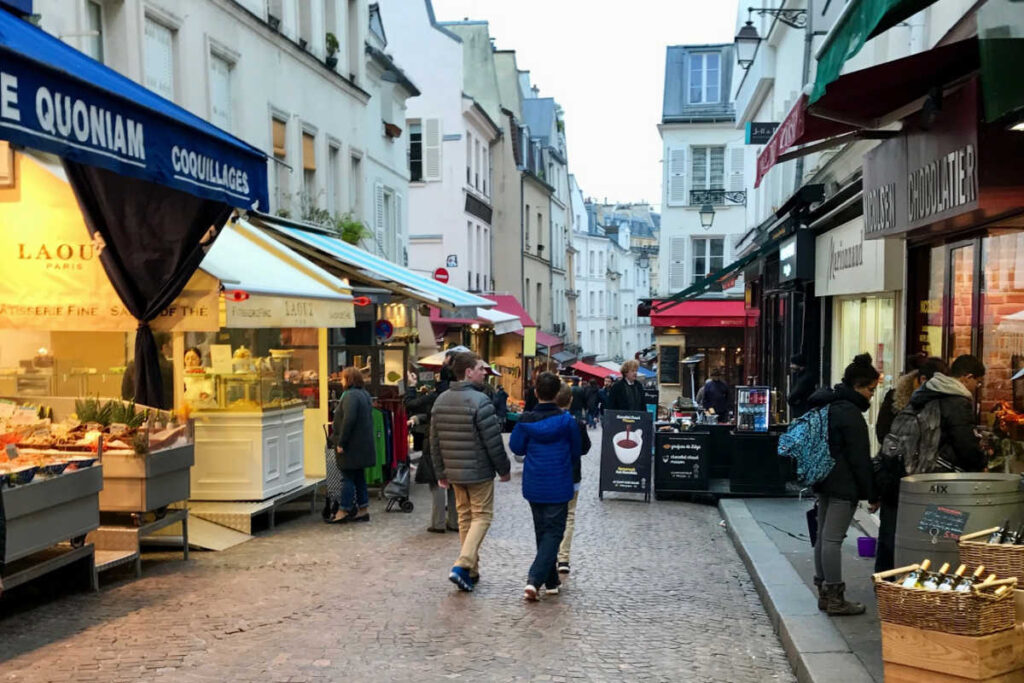 Walking local markets Paris